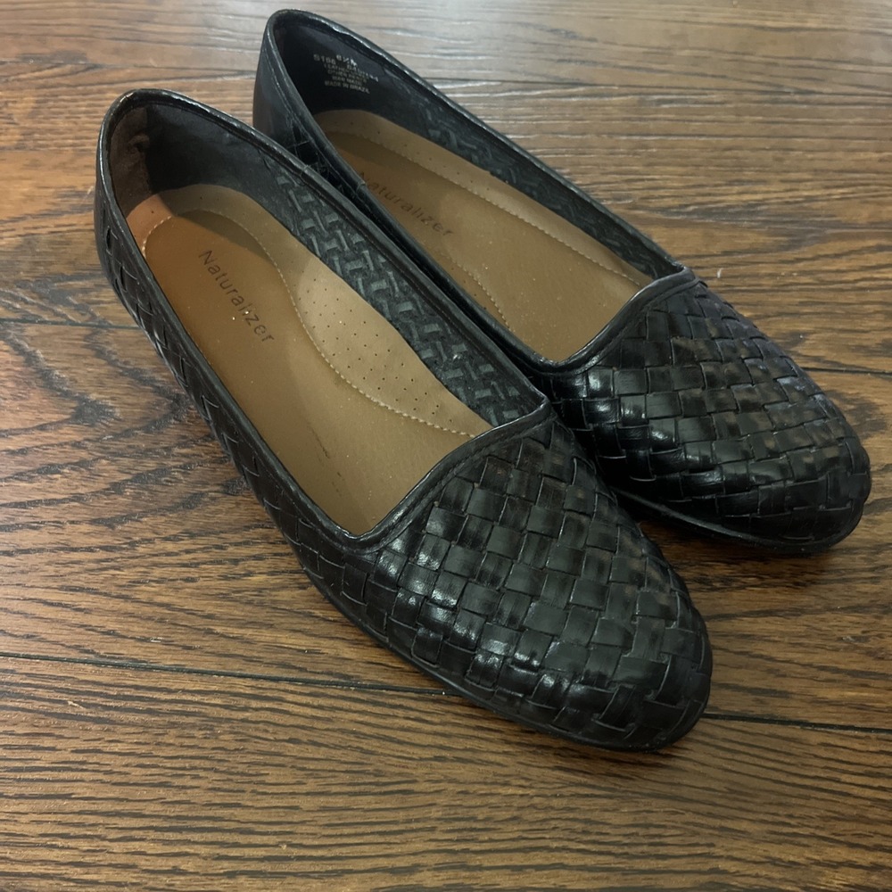 NATURALIZER woven leather Black flats S156 woman 6.5m